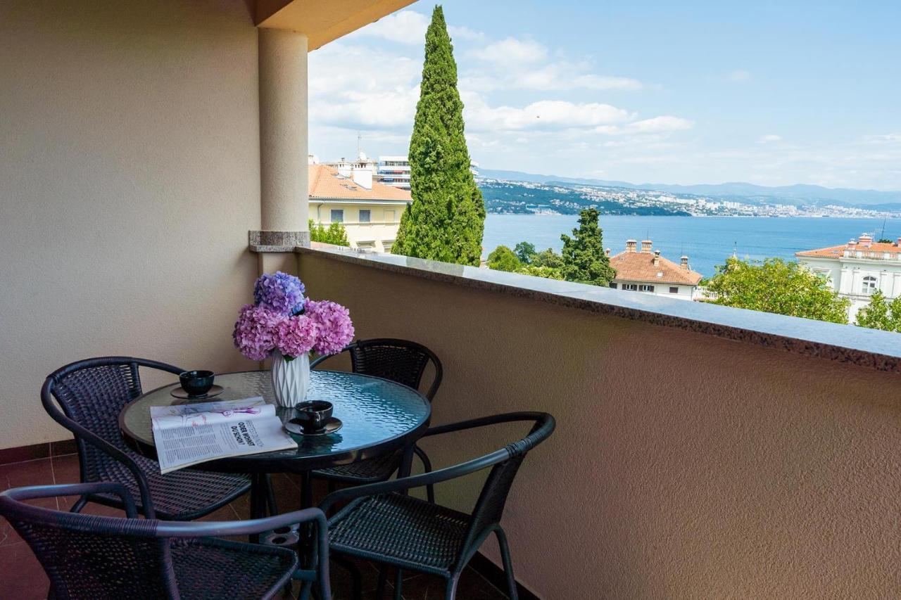 Downtown Apartments Dorian And Nadia Opatija Exteriér fotografie